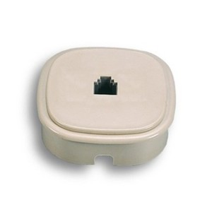 Fme Art.22.240 Presa a Muro Incasso Plug 6-4c - Product Image 1