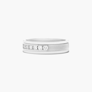 Bague homme en diamant moissanite plaqué argent 925 avec pierre de coupe ronde et conçue pour un style audacieux Élégance quotidienne - Product Image 2