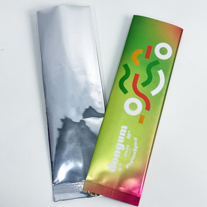 Bolsa de embalaje con sello trasero de humedad de tamaño pequeño, papel de aluminio personalizado impreso, plástico PE de grado alimenticio para Fideos, dulces termosellados - Product Image 3