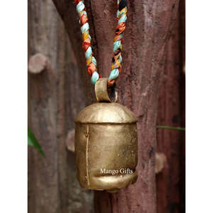 ระฆังเหล็กทำมือจากวัสดุรีไซเคิล ของตกแต่งสวนสวยหรูสำหรับตกแต่งบ้าน - Product Image 1