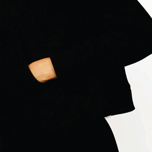 Sudadera con Capucha para Mujer, Color Negro, con Logotipo Bordado, 80% Algodón Peinado, 20% Poliéster, Marca Gym King, con Cinta Lineal de Felpa - Product Image 5