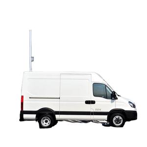 Mini Camioneta Usada con Motor Turbodiésel de 4.1-6L, Vehículo de Transporte de Carga, Interior Oscuro, Fabricación Alemana, R17, Volante a la Derecha, Tapicería de Cuero - Product Image 1