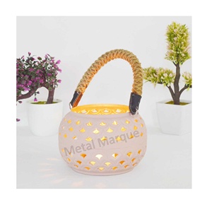 Forme ronde Mini Vintage métal suspendu support votif décoration de la maison à la main bougeoir décor mariage décor bougie votive - Product Image 1