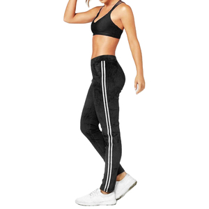 Leggings d'entraînement de sport à séchage rapide de haute qualité costume Sexy Yoga Fitness porter des ensembles avec logo personnalisé sur la taille moyenne - Product Image 5