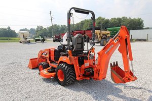 Kubota รถแทรกเตอร์เดิมใช้ BX25 23Hp รถแทรคเตอร์25Hp ล้อหน้าหลังรถตัดเครื่องตัดหญ้ามาพร้อมกับการรับประกัน - Product Image 4