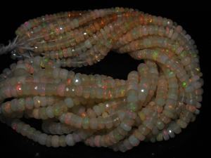 Perle d'opale éthiopienne en forme de rondelle à facettes multi feu 4-6MM environ grossiste fournitures nouveauté pierre naturelle - Product Image 4