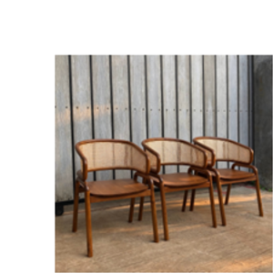 Chaise de salle à manger de luxe en rotin tressé – Sièges élégants pour intérieur et extérieur, idéales pour les projets hôteliers - Product Image 4