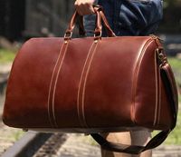 Nouveau sac de voyage pour homme, tendance, élégant, luxueux, en cuir véritable, grande capacité, noir, fait main, sac de week-end décontracté, polyester