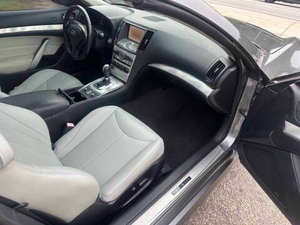 Utilisé 2014 Inf-in-iti Q-60 Con-vert-ible LHD - Product Image 2