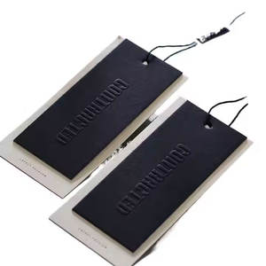 Étiquette de suspension de vêtements personnalisée Conception et production d'étiquettes de suspension de vêtements - Product Image 2