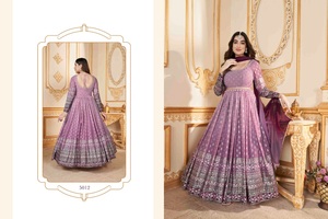 Nuevo vestido de cuerpo entero cosido con estampado de lámina exclusivo con colección Dupatta para ropa de fiesta de mujer de exportación de India - Product Image 2