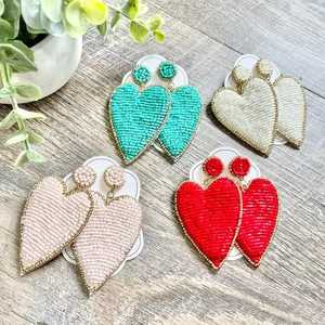 Pendientes de Moda Negros Bordados con Cuentas, Elegantes Pendientes de Cuentas de Semillas Hechos a Mano, Joyería Única de Diseño Creativo - Product Image 3