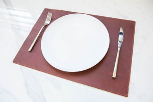 Mantel Individual de Cuero Genuino Hecho a Mano de Primera Calidad, Resistente al Polvo y a los Olores, para Restaurante, Resistente al Calor - Product Image 2