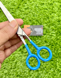 Ciseaux de coiffure à lame droite en acier inoxydable de haute qualité, poignée bleue, pointe pointue pour une utilisation en sécurité dans les salons - Product Image 5