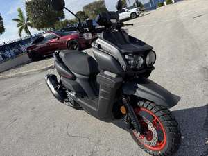 Oferta de Descuento en Motocicleta ZUMA 125 2024 - Product Image 5