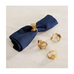 Nouvel anneau de serviette en métal de forme ronde élégante finition argentée et dorée 2 pièces pour les fêtes - Product Image 2