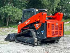 Kubota 2024-Minicargador de orugas con cabina de alto flujo con cubo, - Product Image 3