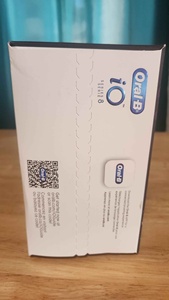 El mejor cepillo de dientes eléctrico Oral-B iO Series 6 con (1) cabezal de cepillo, lava negra y blanco - Product Image 3