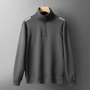 Top con cremallera de cuarto de calidad superior con algodón duradero y poliéster Ajuste moderno Colores personalizados y logotipos Servicio OEM para ropa de verano - Product Image 2