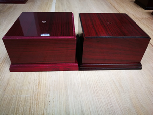 Base de madera y trofeo, premios por MDF laminado, hecho en Vietnam - Product Image 2