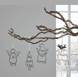 Adorno Navideño Moderno de Hierro Forjado Hecho a Mano de Color Negro con Diseño Personalizado para Decoración Navideña del Hogar - Product Image 1