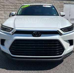 Clean 2024 pour Grand Highlander Hybrid XLE FWD R20 Cuir foncé gauche - Product Image 1