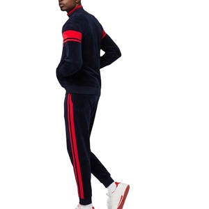 ชุดวอร์มผ้ากำมะหยี่สำหรับผู้ชายชุดวิ่งเข้ารูปเข้ารูปผ้ากำมะหยี่แฟชั่นดีไซน์แบบกำหนดเอง - Product Image 6