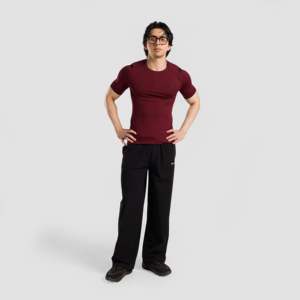 GAI ARR Haut tricoté ajusté à manches courtes décontracté d'été 100% polyester coton couleur bordeaux uni avec caractéristiques respirantes et étiquette personnalisée - Product Image 4