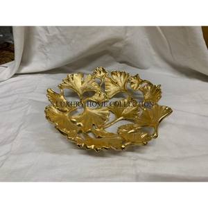 Bols de service en métal polyvalents avec des finitions lisses et des intérieurs spacieux, parfaits pour les repas quotidiens ou les réceptions haut de gamme - Product Image 6