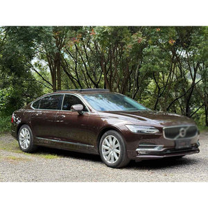 Nouvelle berline 2026, transmission automatique, phares LED, toit ouvrant panoramique, moteur turbo, intérieur en cuir, pneus R18 - Product Image 3