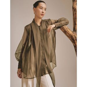 Chemisier élégant Breeze fabriqué au Vietnam pour dames Vêtements de bureau de haute qualité avec un style de mode simple pour la collection d'automne ODM Supply - Product Image 3