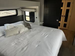 Se vende Jayco Pinnacle 3-2-R-L-T-S usado del 2026 - Product Image 5