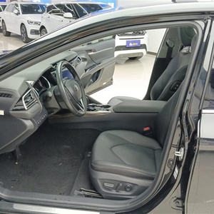 Sedán de Lujo Usado 2023, Potente Motor de Aspiración Natural, 2 Puertas, Transmisión Automática, Asientos de Cuero, Auto de Alto Rendimiento con Características Premium - Product Image 4