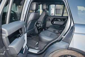 Land Rover Range Rover P525 HSE Westminster Edition LWB Sport Utility 2022 Usado en Buen Estado - Product Image 4