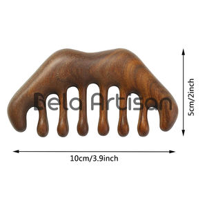Peine masajeador de manos de madera de teca al por mayor, diseño único para el cuidado del cabello y alivio del estrés para pedidos a granel - Product Image 5