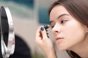 อายแชโดว์แบบดินสอ อายแชโดว์ เมทัลลิค ชิมเมอร์ กันน้ำ แห้งเร็ว หลายสี เครื่องสำอาง แต่งหน้า - Product Image 3