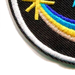 Écussons et badges brodés à la machine, broderie personnalisée bon marché, fabriqués au Pakistan, en tissu sergé - Product Image 3