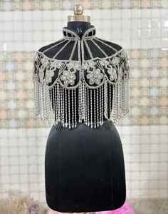 Robe de soirée blanche, brodée à la main, à franges, design parfait pour les soirées en club, luxueuse, ornée de perles, cape lourde et brillante - Product Image 6