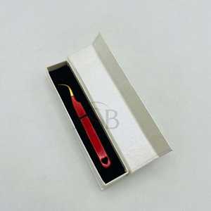 Pinces à cils courbées en or rouge avec cœur personnalisable en acier inoxydable Impression de logo personnalisée Étanche Service OEM - Product Image 6