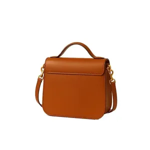 Sac à main en cuir véritable marron pour femme avec bandoulière et fermeture à rabat, style classique - Product Image 2