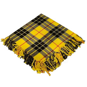 Meilleures ventes 2024 : Écharpe Kilt Printemps Peinte à la Main, Tendance et Décontractée, en Promotion - Product Image 3