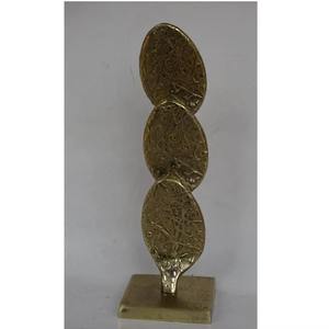 Figurine de table de style rare Accent décoratif unique pour l'affichage de l'espace de travail de bureau de salon et les utilisations fonctionnelles créatives - Product Image 2