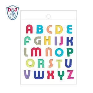 Personaje Stick On A to Z Alfabeto de letras en inglés Parches Emblema bordado Hierro en apliques Parches de moda de tela