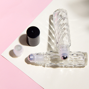 Flacone Roll-on in Vetro Sfumato di Lusso con Perle per Oli Essenziali 5ml, Bottiglie Vuote Personalizzabili per Profumi - Product Image 6