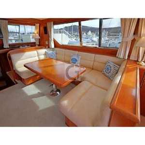 Ensembles de salle à manger Signature Trader 535 - Product Image 1