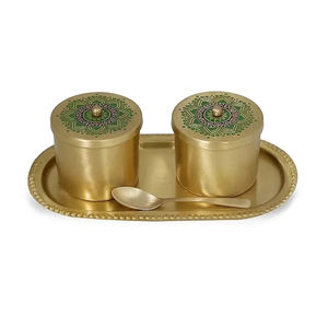 Decoración creativa al por mayor tarros de condimentos de latón con bandeja y cuchara - Product Image 1