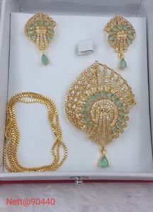 Impresionante combo de collar y pendientes AD para mujer, ideal para atuendos de fiesta y celebraciones festivas - Product Image 2