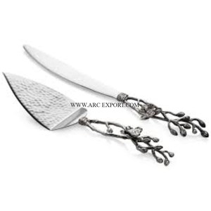 Set of 2 <strong>Silver</strong> Ware Table Decoration <strong>Cake</strong> Server and <strong>Knifes</strong> With Designing Handle Superior Quality Kitchen <strong>Cake</strong> Tool In India