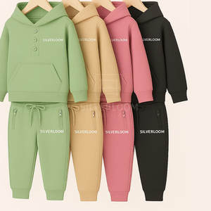 Conjunto de Jogger y sudaderas con capucha de algodón con logotipo personalizado | Chándal informal y para exteriores para hombres y mujeres | Proveedor de fábrica OEM - Product Image 6