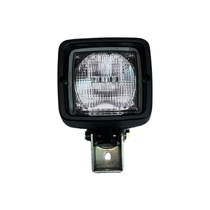 VOE 11039846 - Lampe de travail pour chargeuses sur pneus, camions articulés et excavatrices - Pièces de machines de construction de marques OEM - Product Image 1